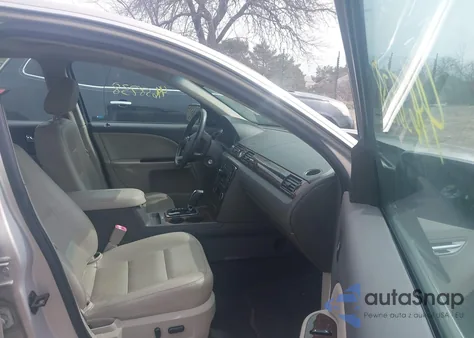 2009 Ford Taurus Limited z USA, uszkodzony, nr VIN 1FAHP25WX9G122933